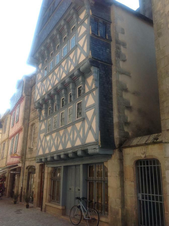 Апартаменты Le Vieux Quimper Classe*** Экстерьер фото